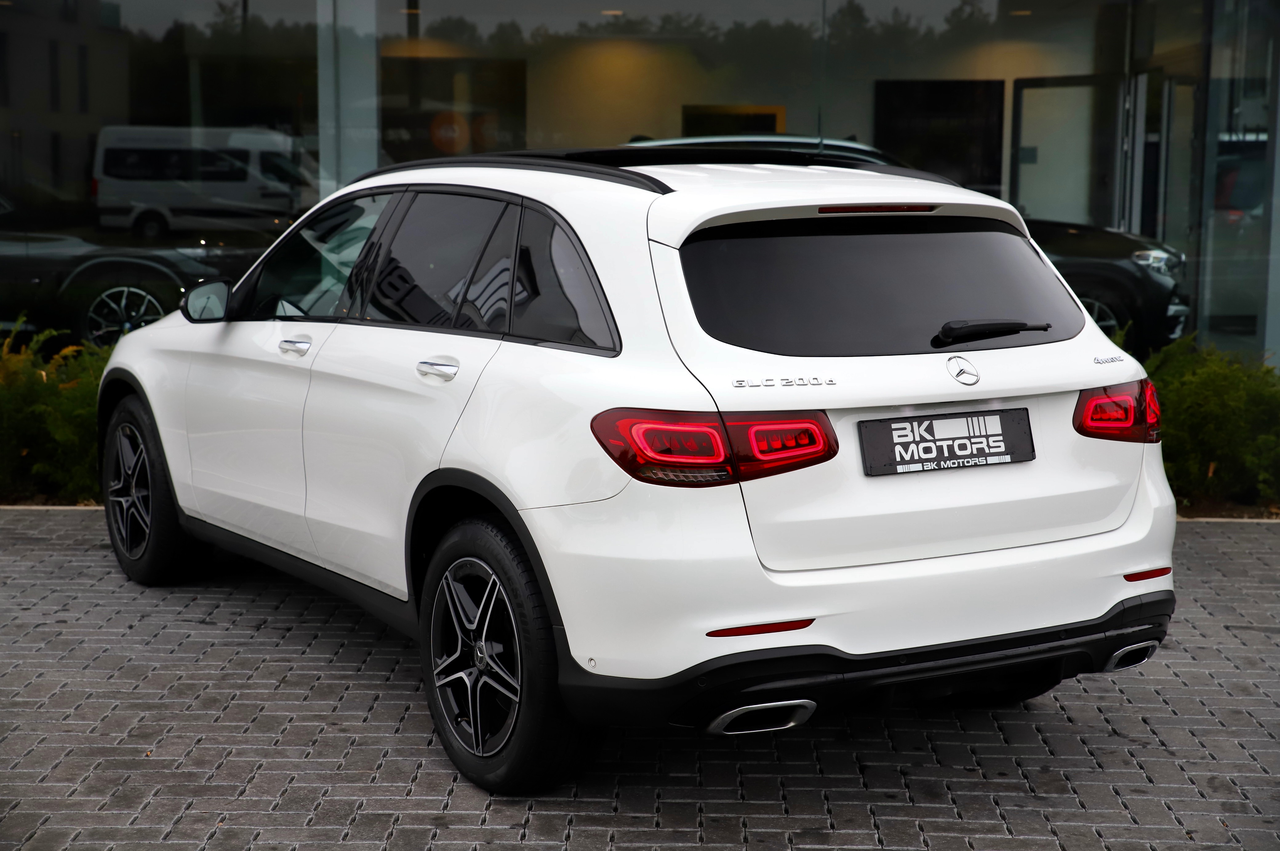 Mercedes-Benz GLC 200 d 4Matic AMG Line-PANO-360-BURMESTER-TREKHAAK-LED