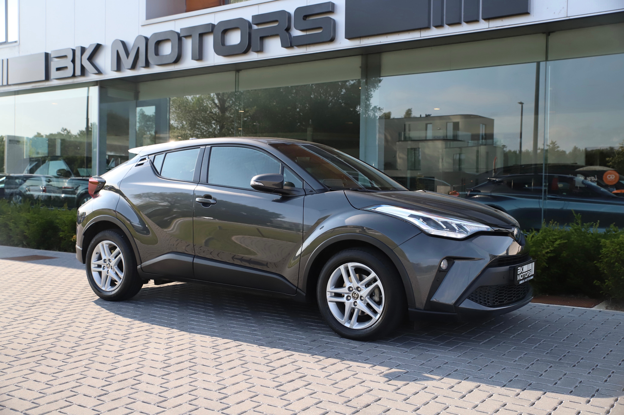 Toyota C-HR 1.8 Hybrid /1st OWNER/CARPLAY/CAMERA/NAVI/CRUISE..