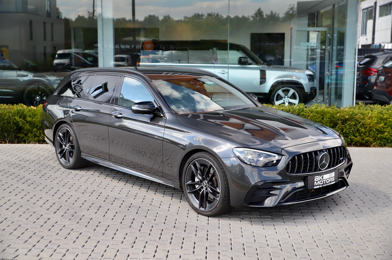 Mercedes-Benz E 53 AMG 4-Matic LICHTE VRACHT - Carbon - Burmester - Kinematica - CarPlay - 360 - Adaptive - ...