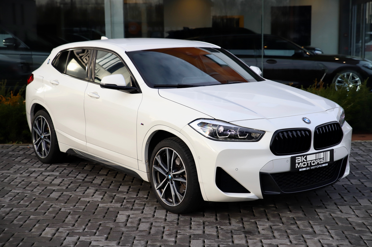 BMW X2 xDrive25e M-PACK-HUD-CARPLAY-CAMERA-AMBIANT-LED