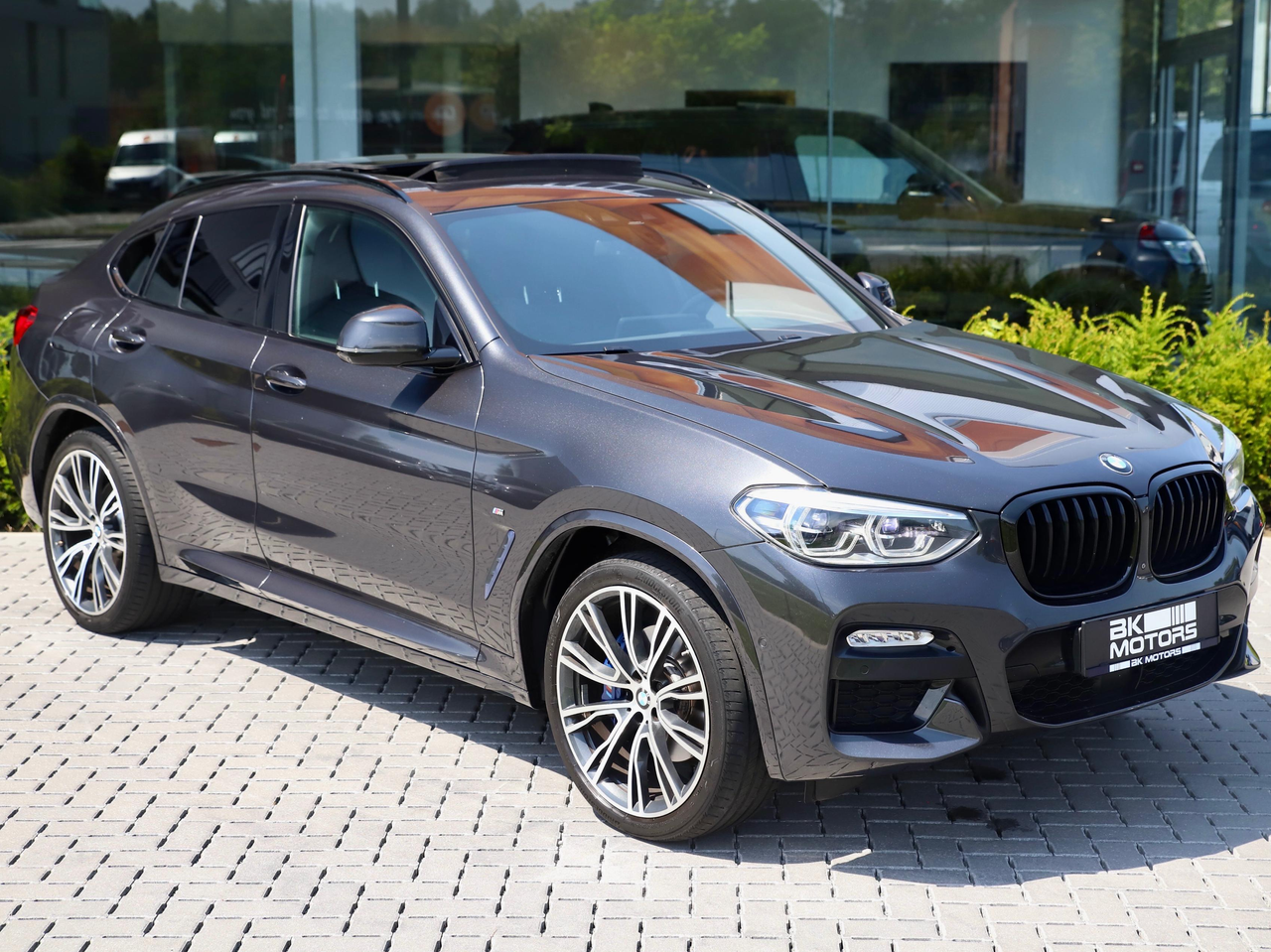 BMW X4 xDrive20 M-Pack -21"-Pano-H/K-Adaptive LED-360-Trekhaak-...