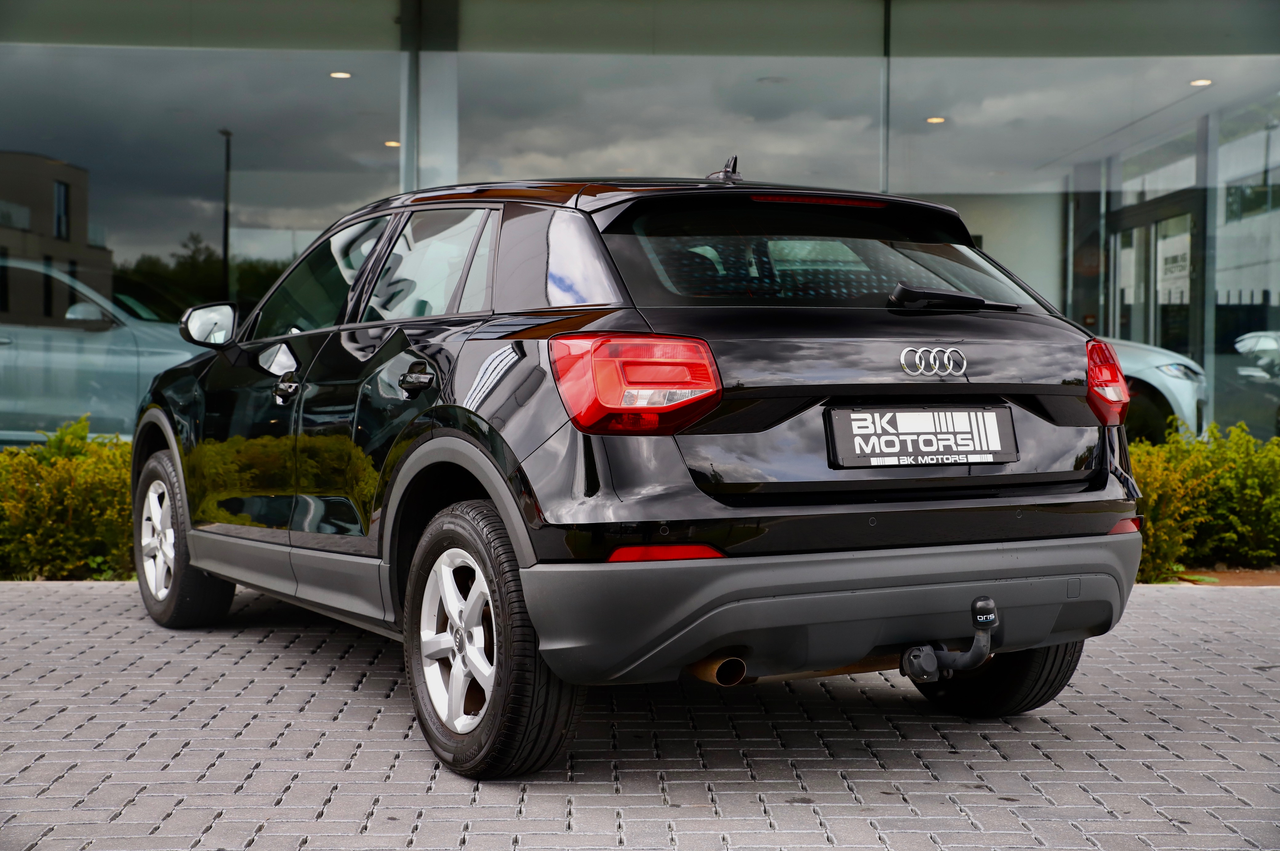 Audi Q2 30 TFSI /CARPLAY/TREKHAAK/ZETELVERWARMING/CRUISE..