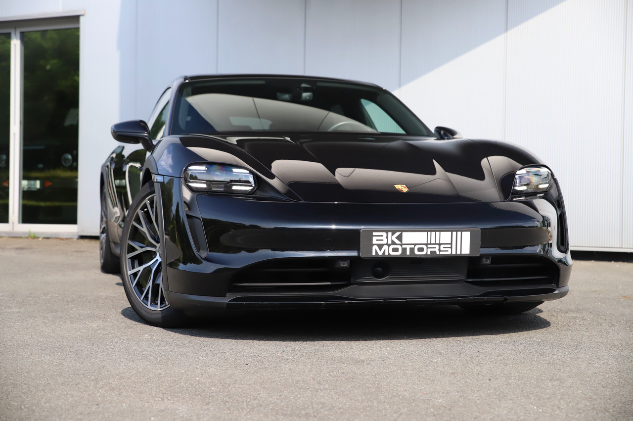 Porsche Taycan Cross Turismo 93.4 kWh I 1st Owner I Topstaat