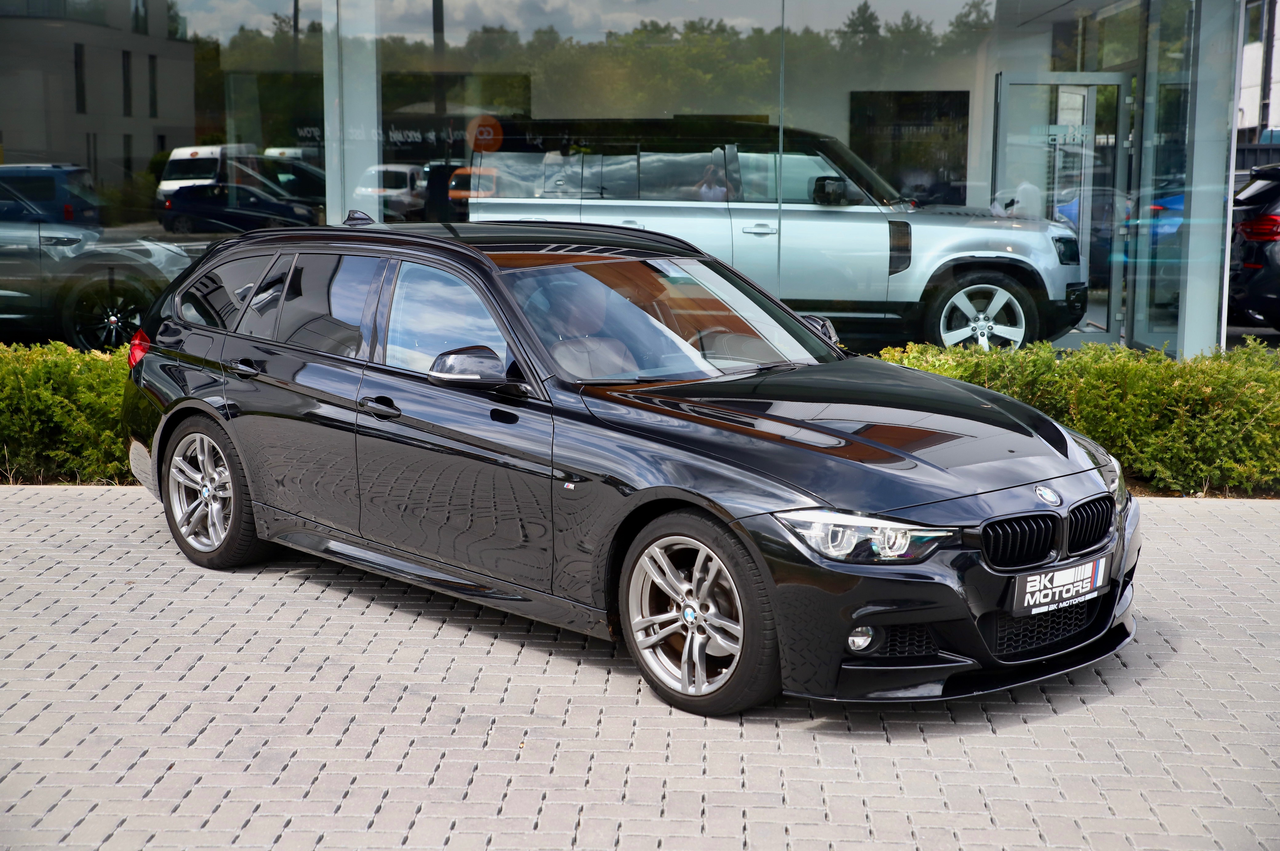 BMW 318 iA Touring M-PACK - CarPlay - Cruise - Ambient - Zetelverwarming - Navi - Leder - ...