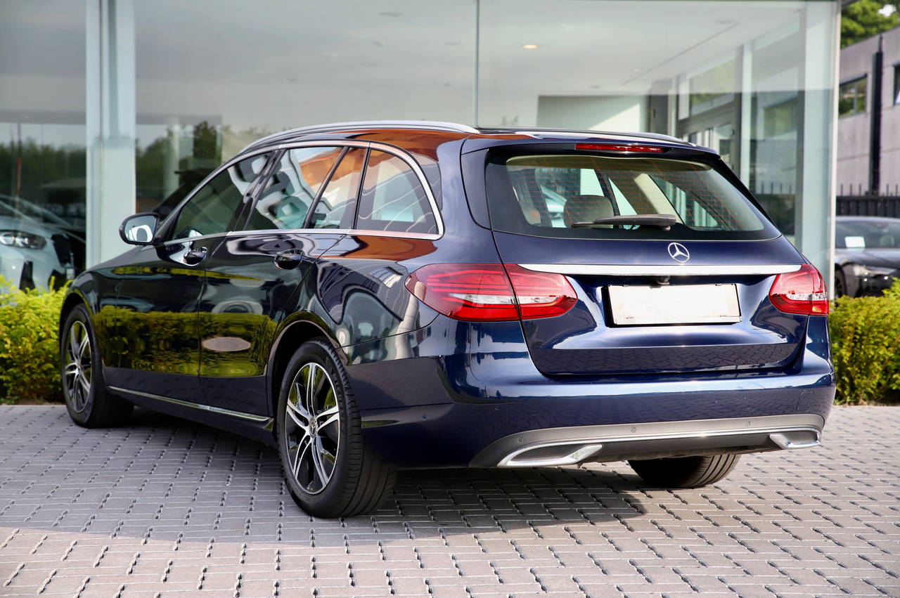 Mercedes-Benz C 200 d Business Solution /CAMERA/LED/CARPLAY/CRUISE/...