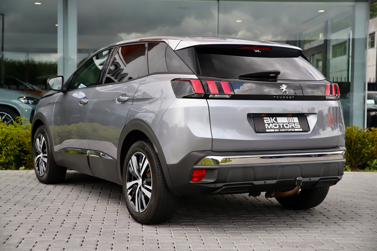 Peugeot 3008 1.2 PureTech /1stOWNER/TREKHAAK/CRUISE/DIG.COCKPIT