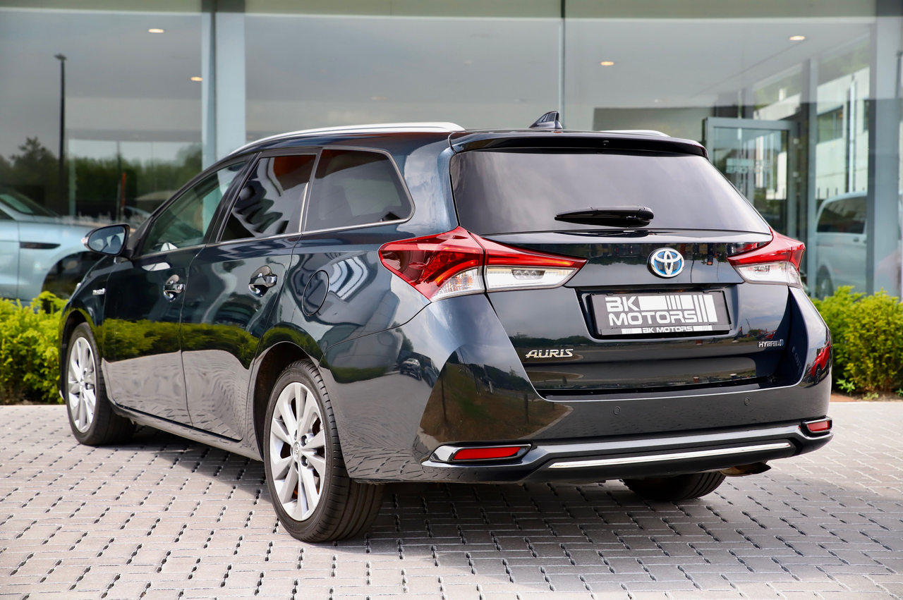 Toyota Auris SW HEV 1.8i /LED/CAMERA/DAB/ZETELVERWARMING/CRUISE