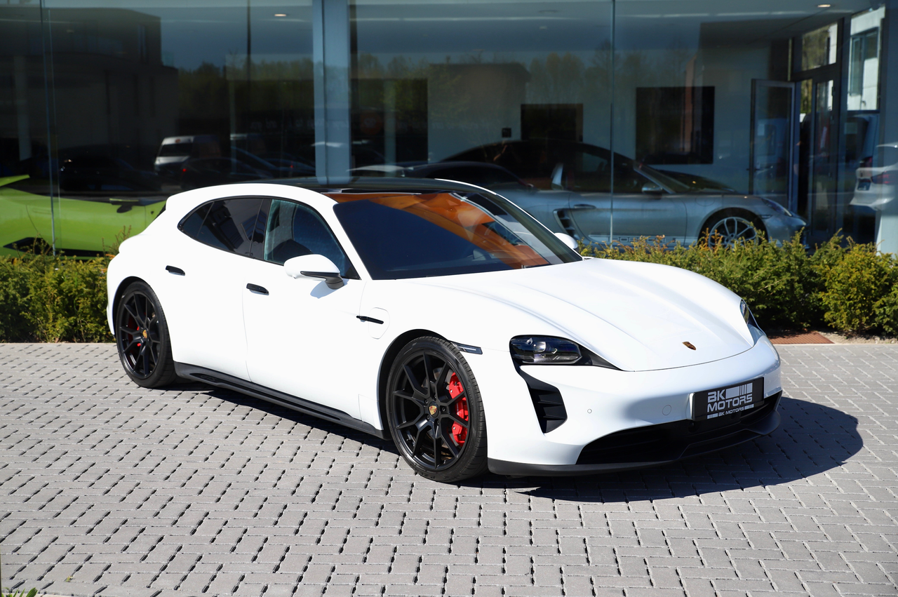 Porsche Taycan GTS Sport Turismo 93.4kWh-Pano-360-BOSE-Matrix-18Way-HUD-Nightvision-...