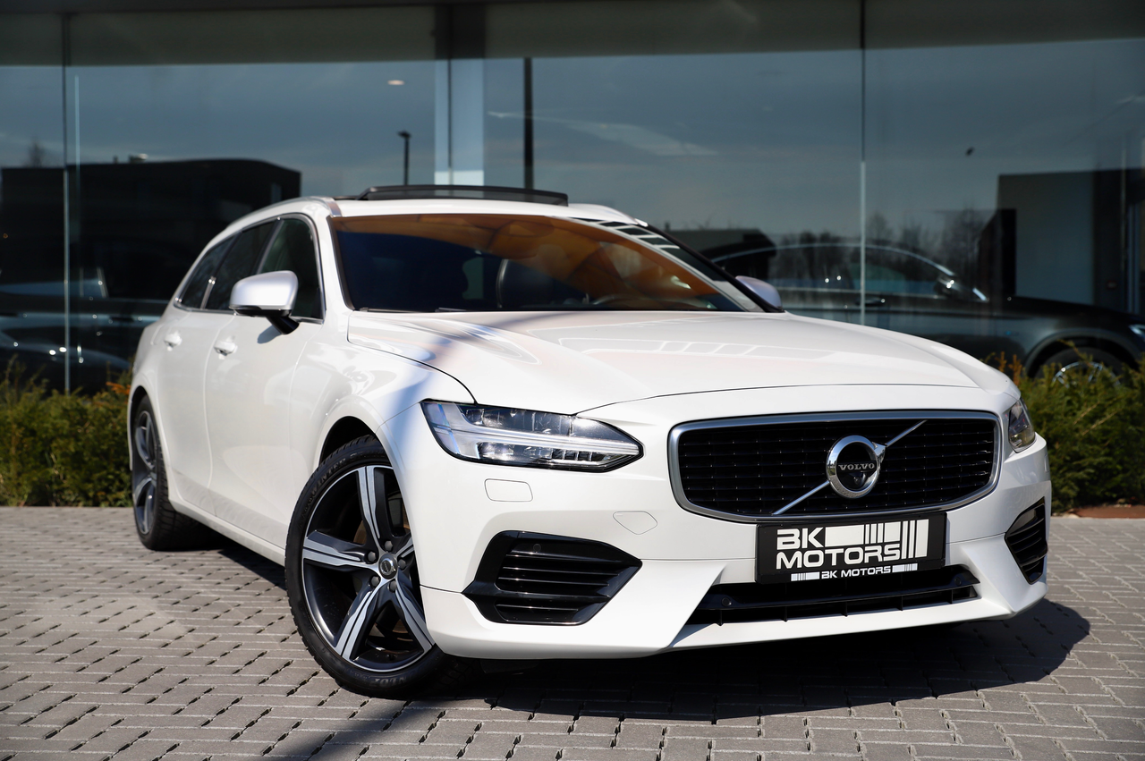 Volvo V90 2.0 T8 R-Design -Pano-Trekhaak-B&amp;W-360-HeadUp