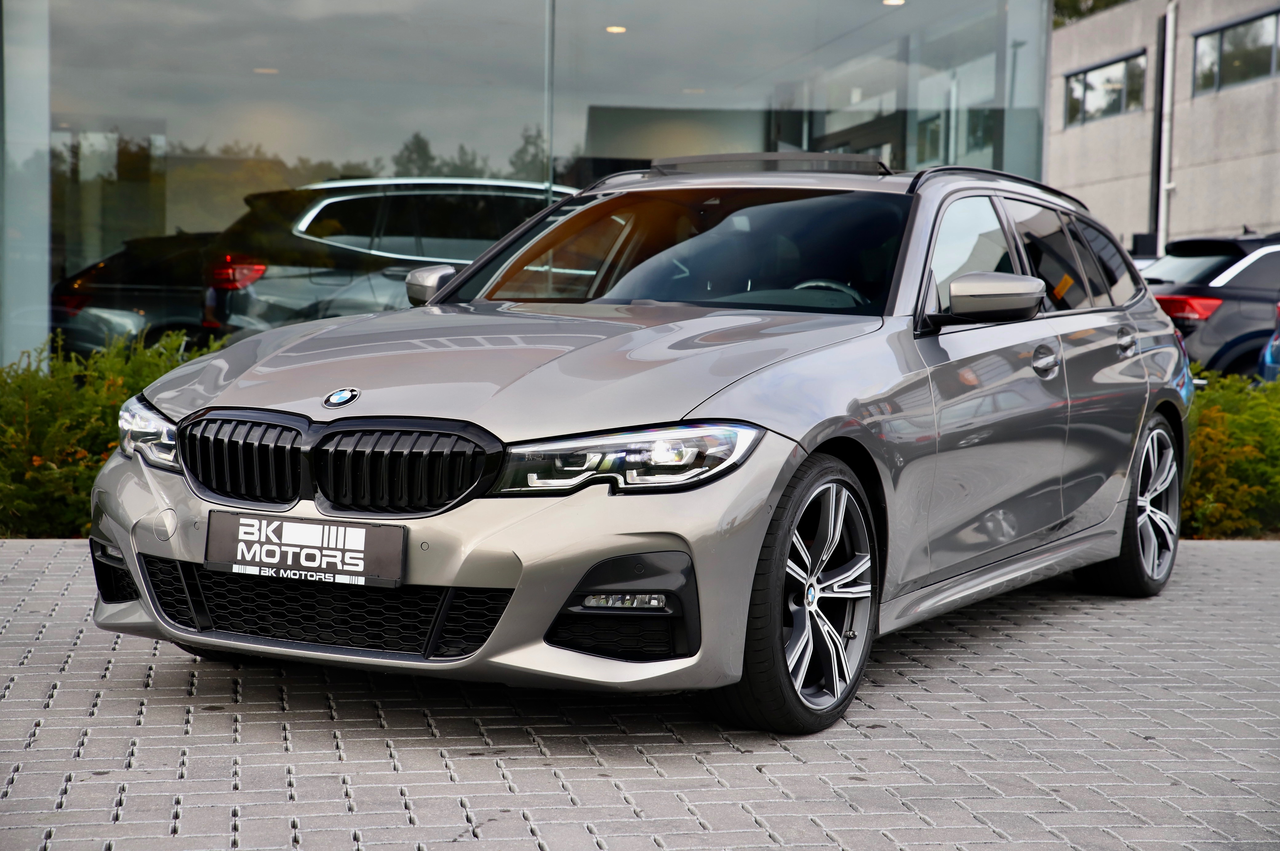 BMW 318 d Touring M Sport -INDIVIDUAL-PANO-CAMERA-KEYLESS