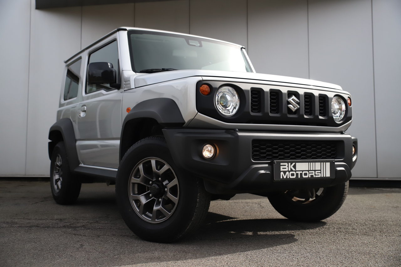 Suzuki Jimny 1.5i 4x4 GLX I 4-ZIT I 1st OWNER I NAV I TREKHAAK