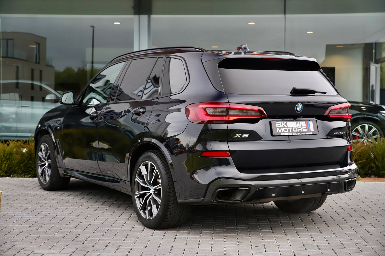 BMW X5 xDrive45e PHEV M-PACK/PANO/TREKHAAK/HUD/360/LED/..